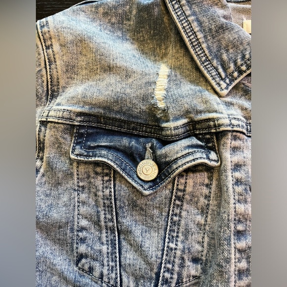 Vigoss Cropped Denim Jacket - Medium - Picture 2 of 6